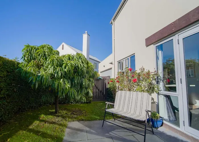 Sunny Townhouse
